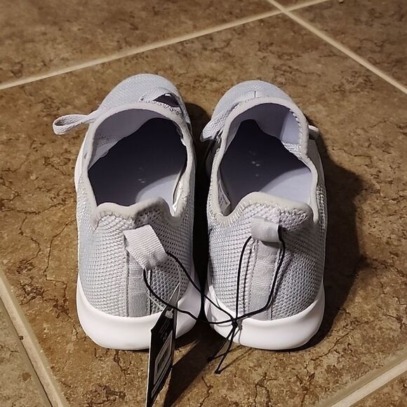 Athletic Works Women's Comfort Trainers - Picture 15 of 15